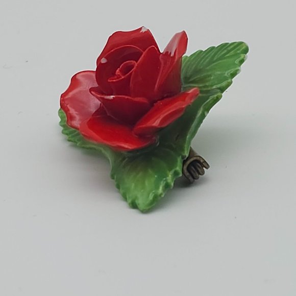 Vintage Denton Bone China Brooch Red Rose Flower Pin Made in England CHIPPED E12 - Picture 2 of 6